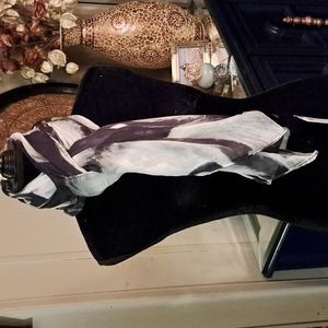 Front Row Society scarf